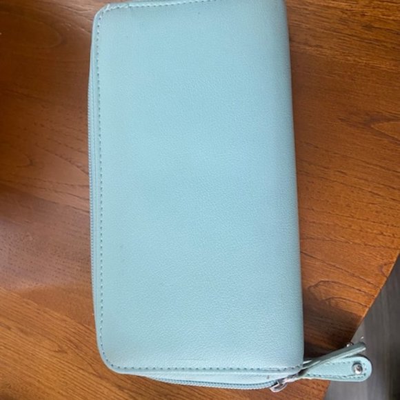 Jessica Simpson bifold zipper wallet - Picture 6 of 12